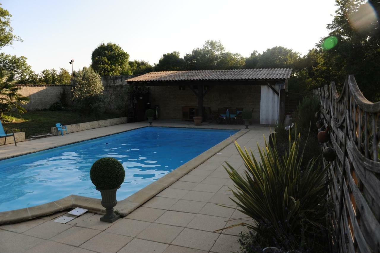 Chalet De La Laigne Allas-Bocage Exterior foto